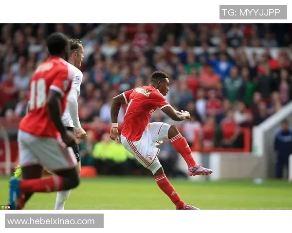 查尔顿对阵利兹联精彩直播全程回顾与赛后分析 查尔顿对阵利兹联精彩直播全程回顾与赛后分析